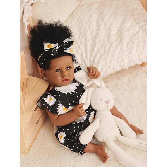 🆕22.8 Inch Reborn Doll with Soft Cloth Body African American Hazel Girl Doll - Picture 4 of 8
